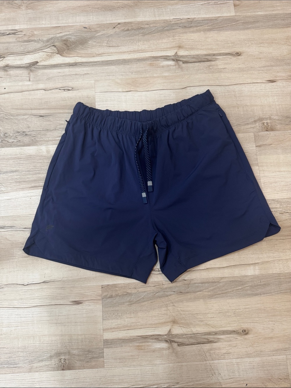 Mens Fabletics 5 inch The One Short Unlined sz. L